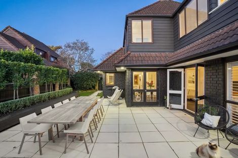 Photo of property in 27 Riverstone Road, Te Atatu Peninsula, Auckland, 0610