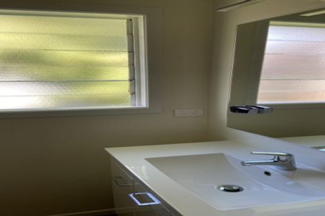 Photo of property in 90 Gloria Avenue, Te Atatu Peninsula, Auckland, 0610