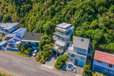 Photo of property in 80 Moana Road, Plimmerton, Porirua, 5026