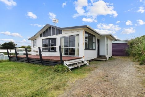 Photo of property in 84 Park Avenue, Waitarere Beach, Levin, 5510