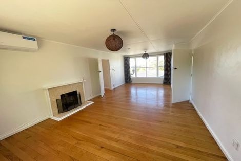 Photo of property in 8 Huxley Place, Glen Innes, Auckland, 1072