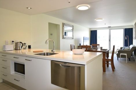 Photo of property in The Capital, 15/370 Oriental Parade, Oriental Bay, Wellington, 6011