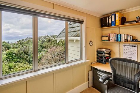 Photo of property in 118 Trelissick Crescent, Ngaio, Wellington, 6035