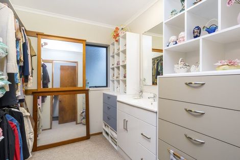 Photo of property in 20 Muscat Place, Henderson, Auckland, 0612