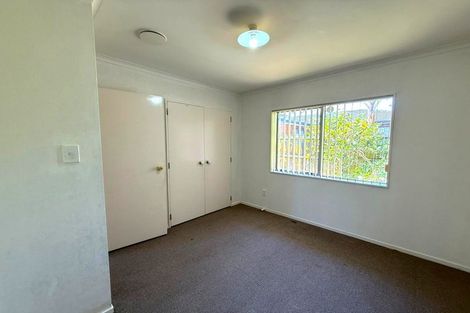 Photo of property in 22 Matilda Place, Weymouth, Auckland, 2103