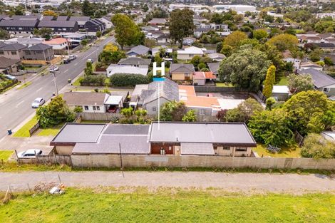 Photo of property in 130a Bruce Mclaren Road, Henderson, Auckland, 0612