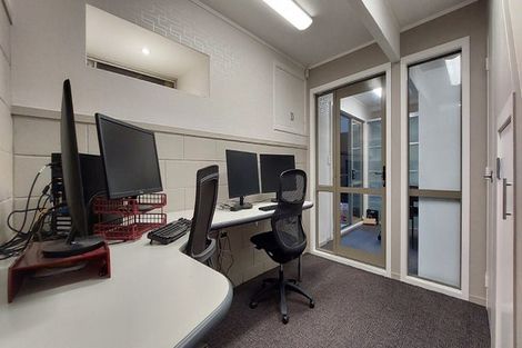 Photo of property in 97a Glanmire Road, Newlands, Wellington, 6037