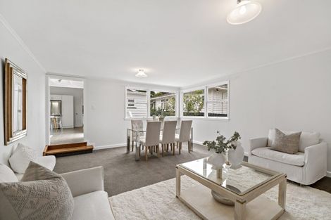 Photo of property in 24 Alberta Street, Point Chevalier, Auckland, 1022
