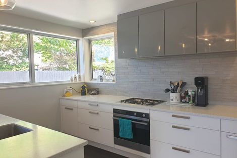 Photo of property in 2/110b Withells Road, Avonhead, Christchurch, 8042