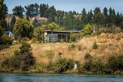 Photo of property in 10 Bridgewater Terrace, Albert Town, Wanaka, 9305