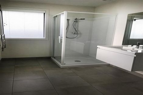 Photo of property in 58 Stratford Drive, Mount Pisa, Cromwell, 9383