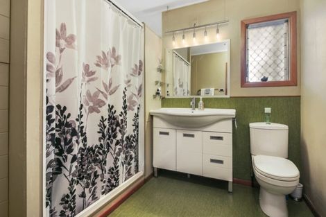 Photo of property in 51 Coronation Road, Mangere Bridge, Auckland, 2022