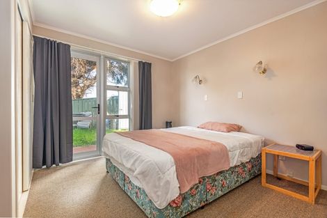 Photo of property in 16 Dalzien Place, Feilding, 4702