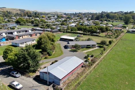 Photo of property in 37 Guy Street, Waipawa, 4210