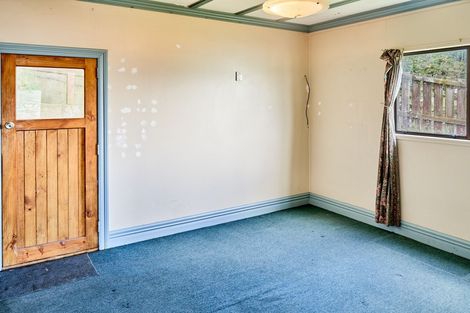 Photo of property in 10 Finn Place, Titahi Bay, Porirua, 5022