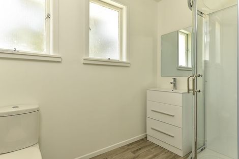 Photo of property in 83 Farquhar Road, Glendene, Auckland, 0602