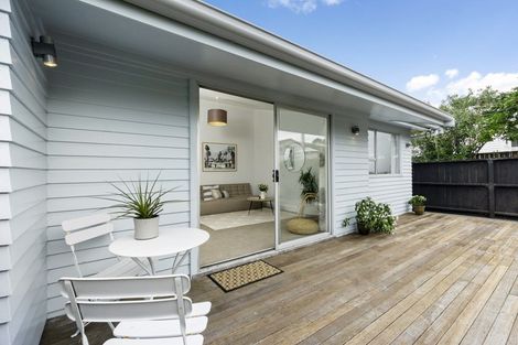 Photo of property in 1/9 Evan Street, Belmont, Auckland, 0622