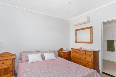 Photo of property in 8/51 Dive Crescent, Tauranga, 3110