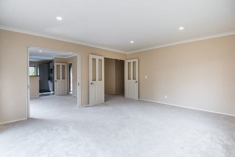 Photo of property in 68 Erlestoke Crescent, Churton Park, Wellington, 6037