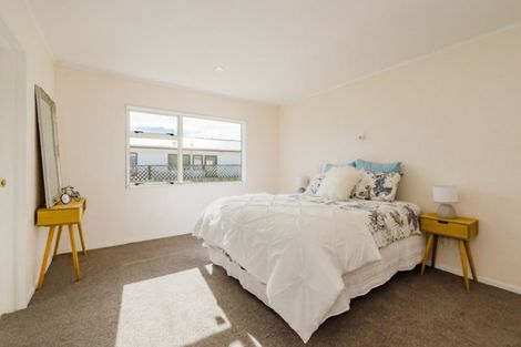 Photo of property in 4b Ngahina Street, Paraparaumu, 5032
