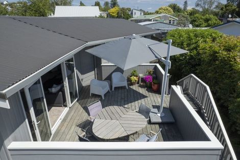 Photo of property in 60 Esmeralda Street, Welcome Bay, Tauranga, 3112