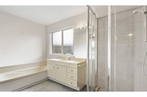 Photo of property in 1/123a Withells Road, Avonhead, Christchurch, 8042