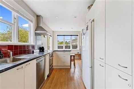 Photo of property in 19 Pitcairn Crescent, Bryndwr, Christchurch, 8053