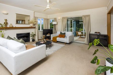 Photo of property in 64 Eskdale Road, Birkdale, Auckland, 0626
