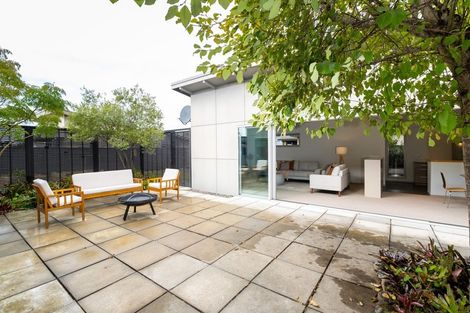 Photo of property in 6 Orotu Drive, Poraiti, Napier, 4112