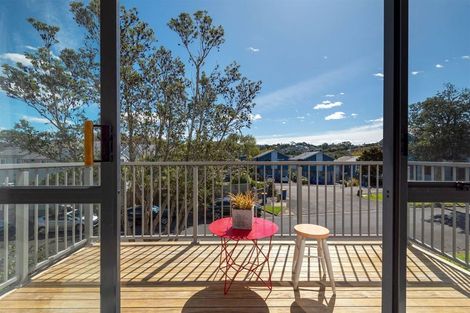 Photo of property in 1/5 John Jennings Drive, Oteha, Auckland, 0632