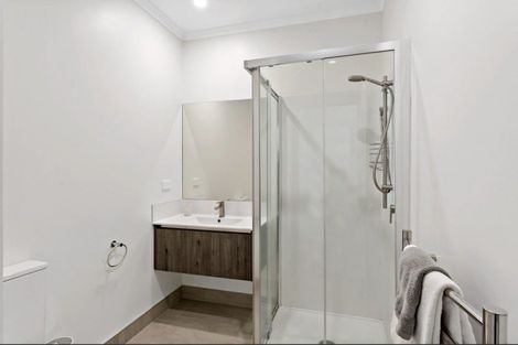 Photo of property in 11/2 Warrant Officer Lane, Hobsonville, Auckland, 0616