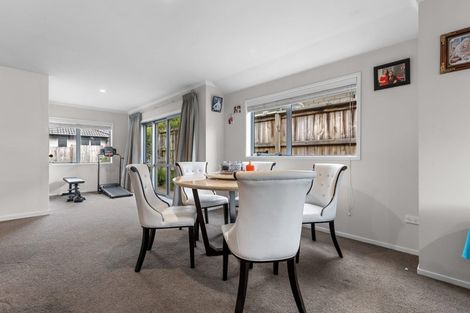 Photo of property in 68 Puhirake Crescent, Pyes Pa, Tauranga, 3112