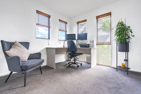 Photo of property in 37 Blue Heron Rise, Stanmore Bay, Whangaparaoa, 0932