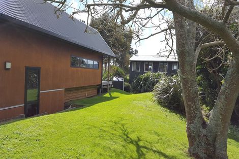 Photo of property in 132 Maunsell Road, Port Waikato, Tuakau, 2695