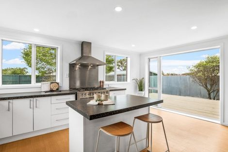 Photo of property in 23 Lake Terrace Road, Burwood, Christchurch, 8061