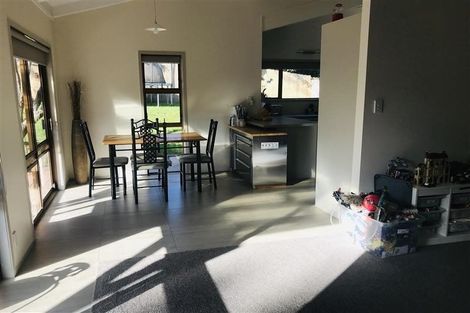 Photo of property in 65 John Downs Drive, Browns Bay, Auckland, 0630