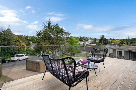 Photo of property in 10 Eagleson Street, Northcross, Auckland, 0632