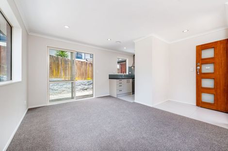 Photo of property in 65 Kurnell Drive, Botany Downs, Auckland, 2010