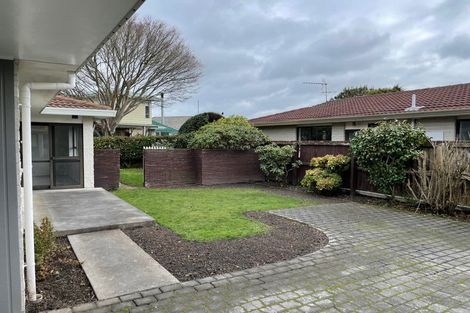 Photo of property in 2/367 Sawyers Arms Road, Harewood, Christchurch, 8051