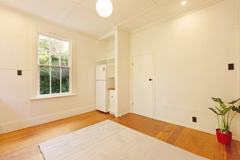 Photo of property in 13 Cave Road, Houghton Bay, Wellington, 6023