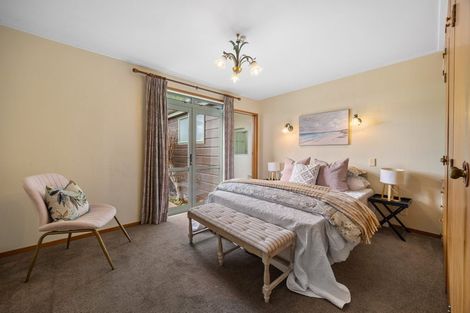 Photo of property in 11 Cheriton Road, Mellons Bay, Auckland, 2014