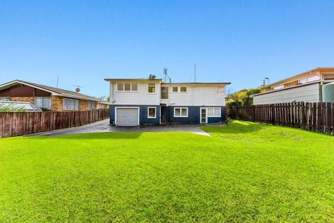 Photo of property in 34 Blakeborough Drive, Forrest Hill, Auckland, 0620