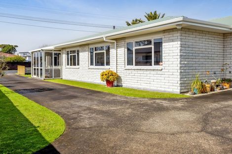 Photo of property in 148 Carrington Street, Lower Vogeltown, New Plymouth, 4310