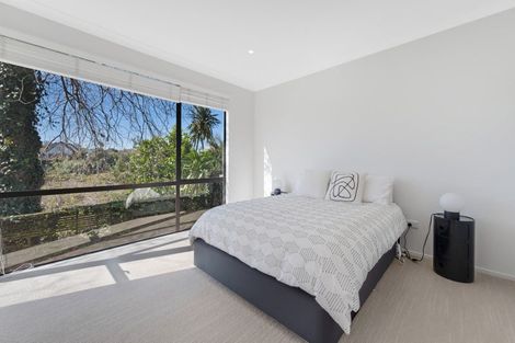 Photo of property in 27b Tamaki Bay Drive, Pakuranga, Auckland, 2010