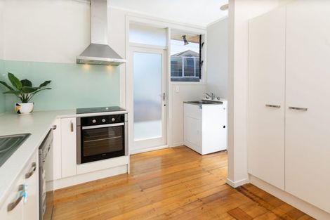 Photo of property in 19a Marewa Street, Te Atatu South, Auckland, 0610