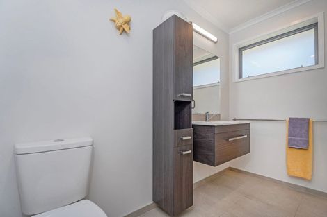 Photo of property in 32 Tairua Palms Place, Tairua, 3508