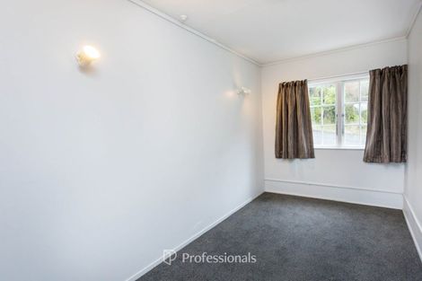 Photo of property in 27 Ngahere Street, Stokes Valley, Lower Hutt, 5019
