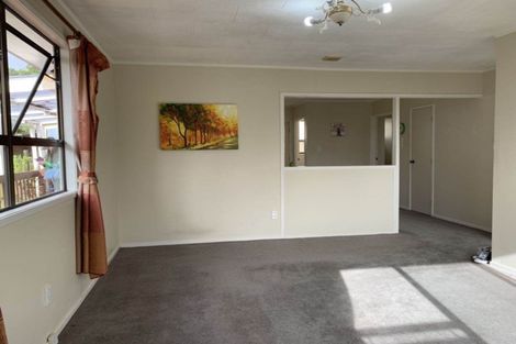 Photo of property in 4 Felicity Place, Unsworth Heights, Auckland, 0632