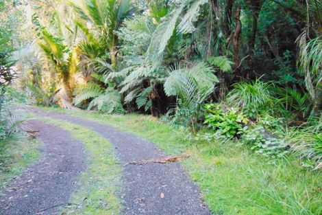 Photo of property in 118 Opanuku Road, Henderson Valley, Auckland, 0612