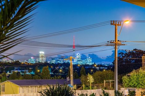 Photo of property in 4/40 Lake Road, Narrow Neck, Auckland, 0624